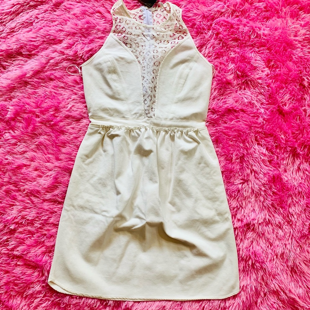 DO NOT BUY! Lace Halter Sleeveless A-Line With Pockets Dress